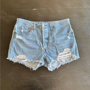 Levi Strauss cut off Jean shorts, W32